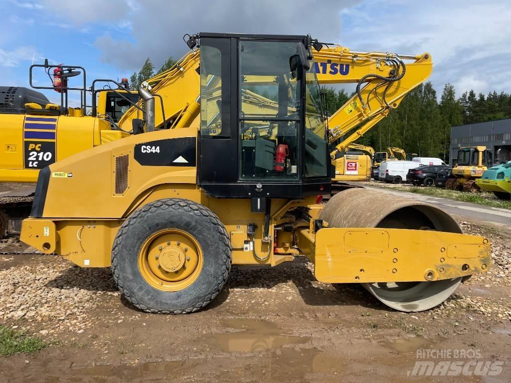 CAT CS44 Cilindros Compactadores monocilíndricos