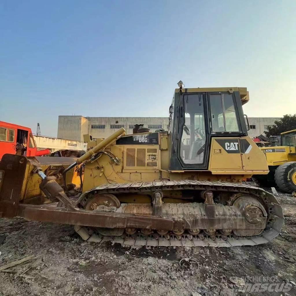 CAT D 6 G Dozers - Tratores rastos