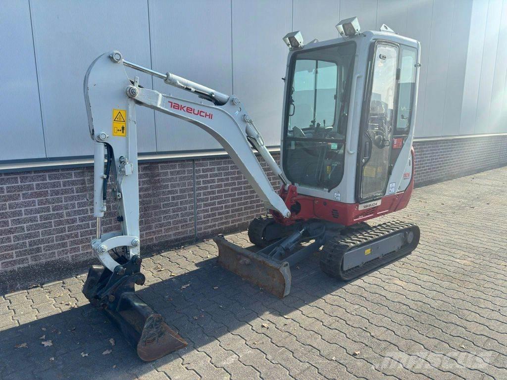 Takeuchi TB216 Mini Escavadoras <7t