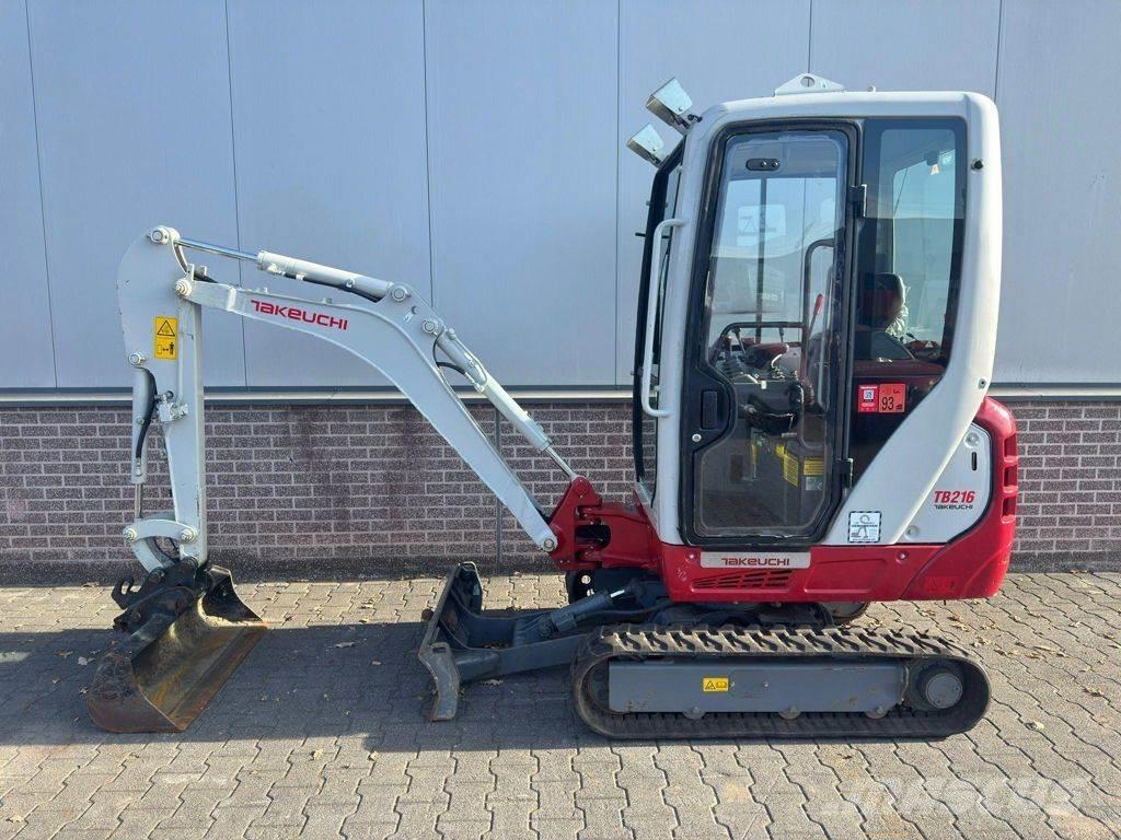 Takeuchi TB216 Mini Escavadoras <7t
