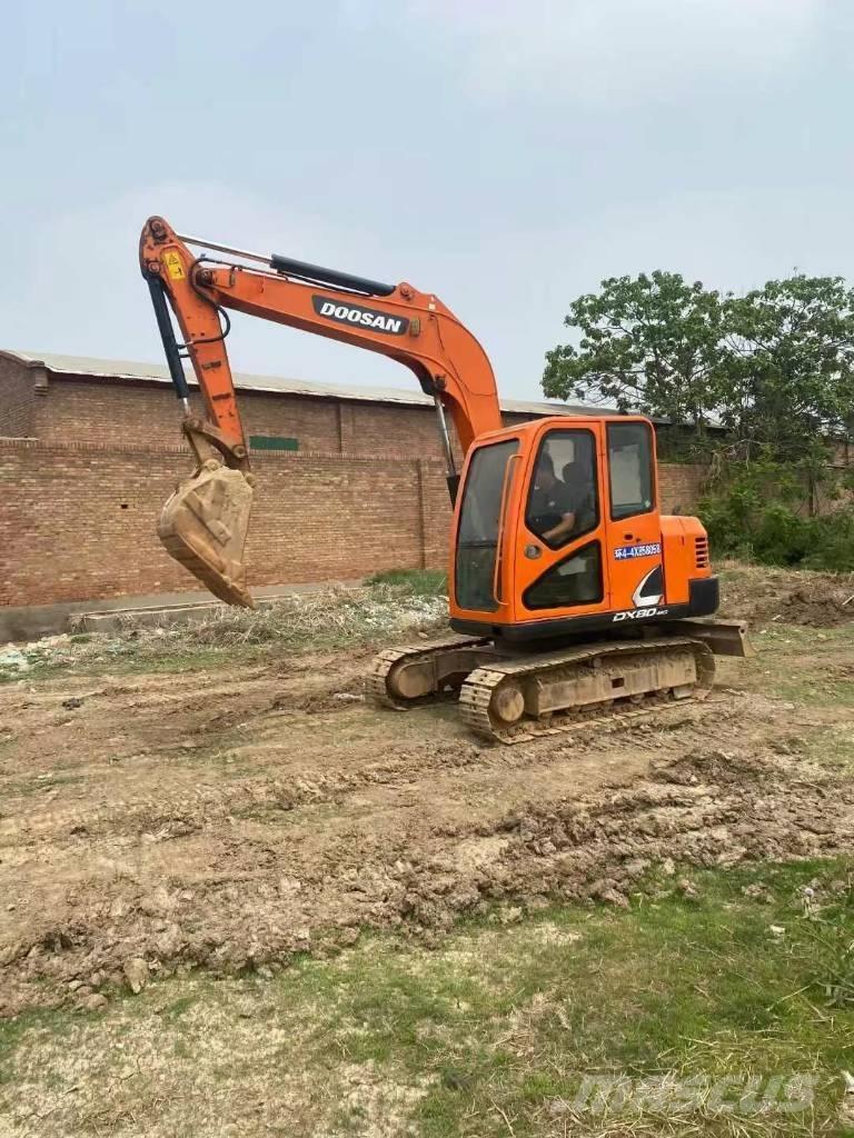 Doosan DX 80 Escavadoras Midi 7t - 12t