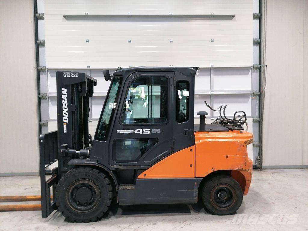 Doosan G45SC-7 Empilhadores a gás