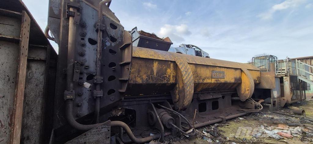 Lefort 850 Construção - Outros
