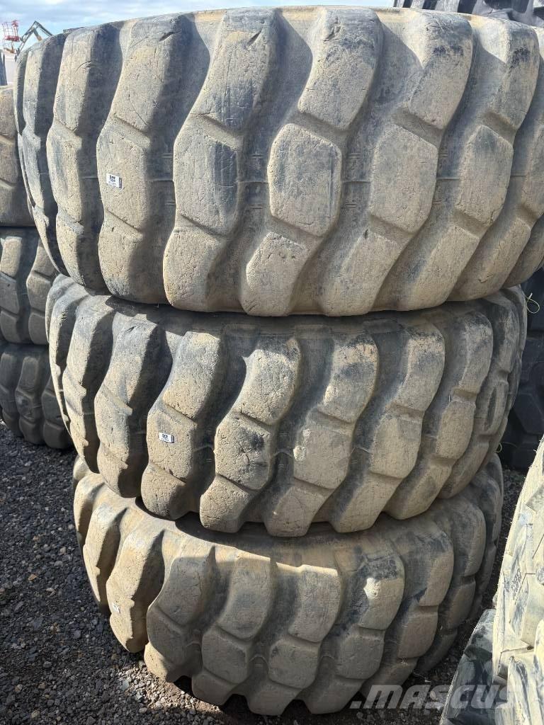 Bridgestone 23.5R25 Pneus, Rodas e Jantes