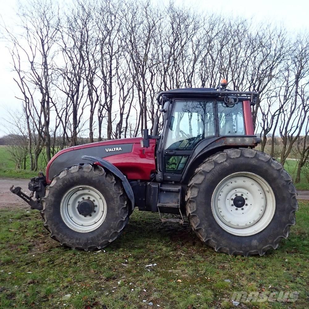 Valtra T 170 Tratores Agrícolas usados