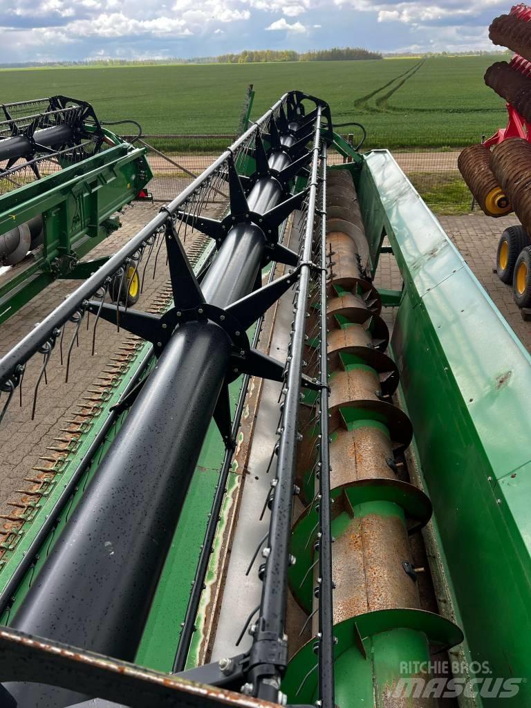 John Deere 630 R Ceifeiras debulhadoras compactas