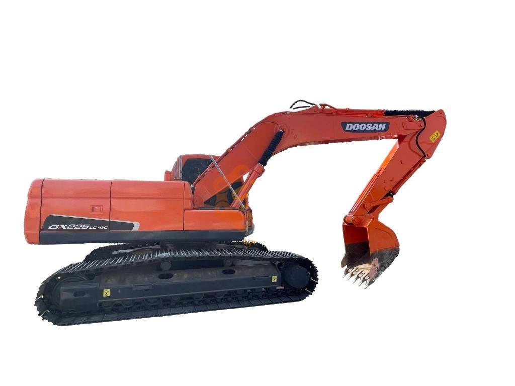 Doosan DX 225 LC Escavadoras de rastos