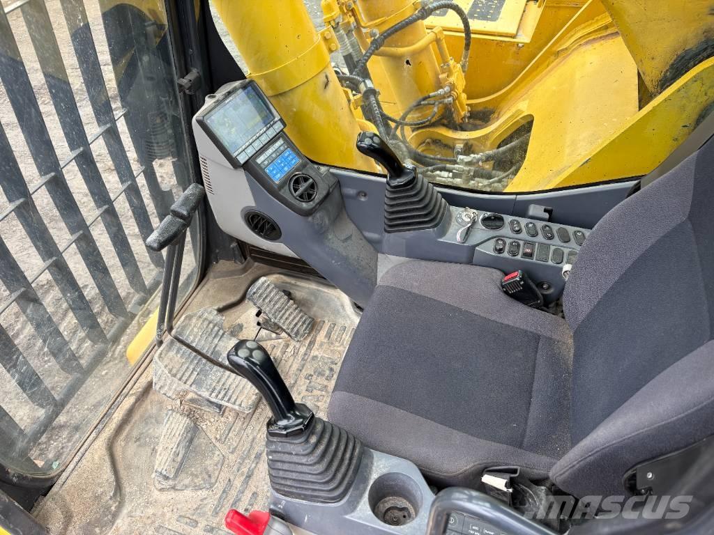 Komatsu PC700LC-11 Escavadoras de rastos