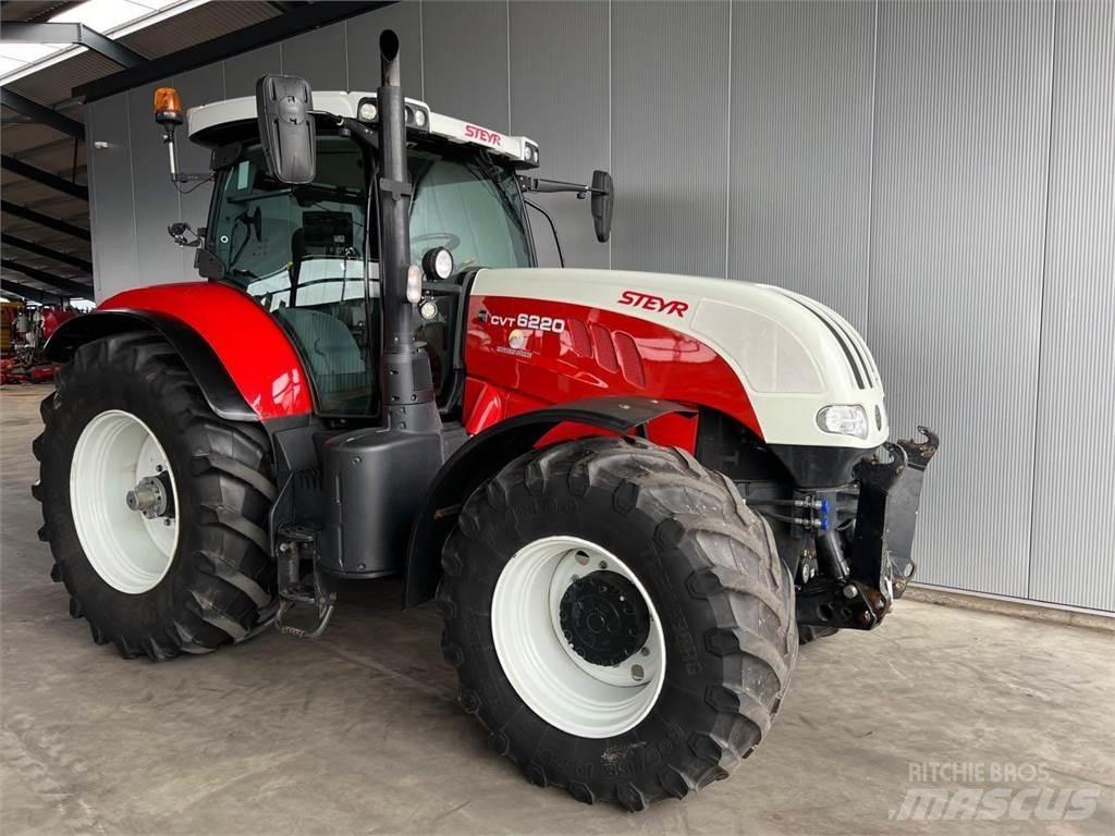 Steyr CVT 6220 Tratores Agrícolas usados