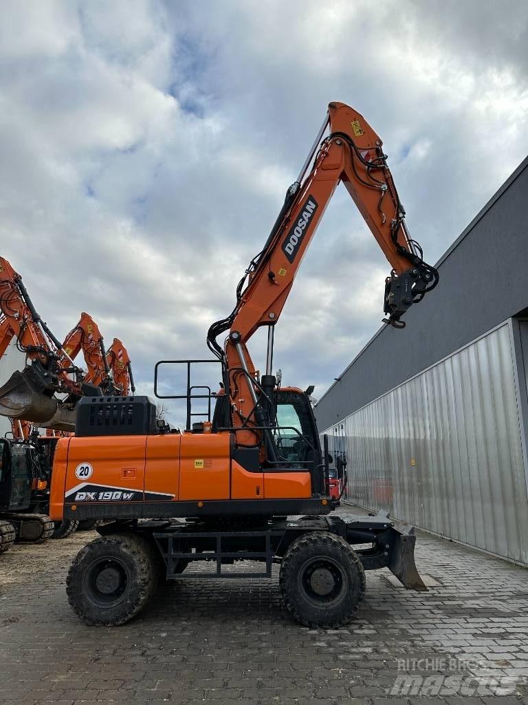Doosan DX 190 W-7 Escavadoras de rodas