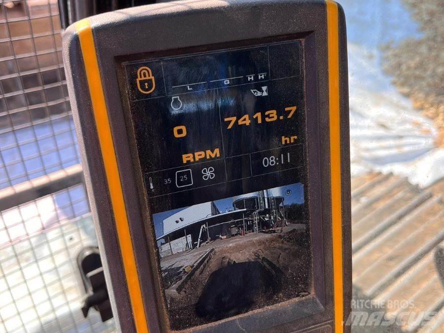 JCB JS130LC Escavadoras de rastos