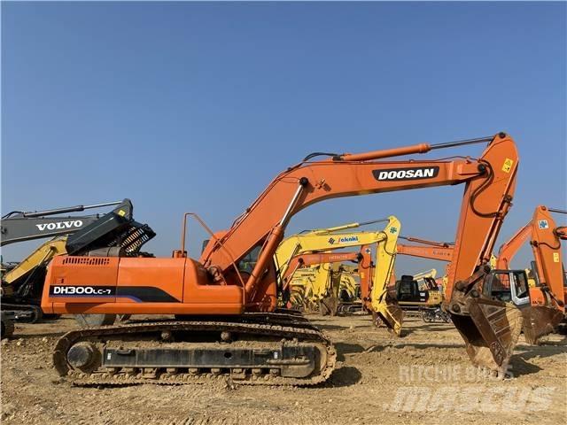 Doosan DH 300 Escavadoras de rastos