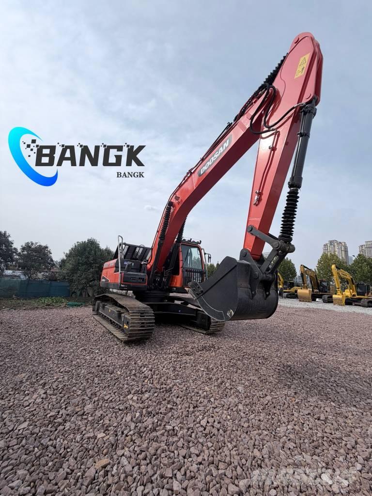 Doosan DX 225 LC Escavadoras de rastos