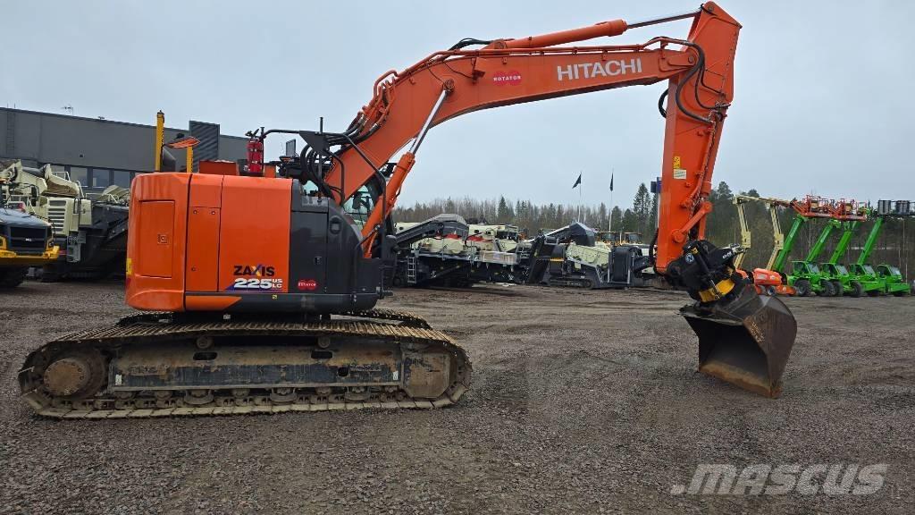 Hitachi ZX 225USLC-6 Escavadoras de rastos