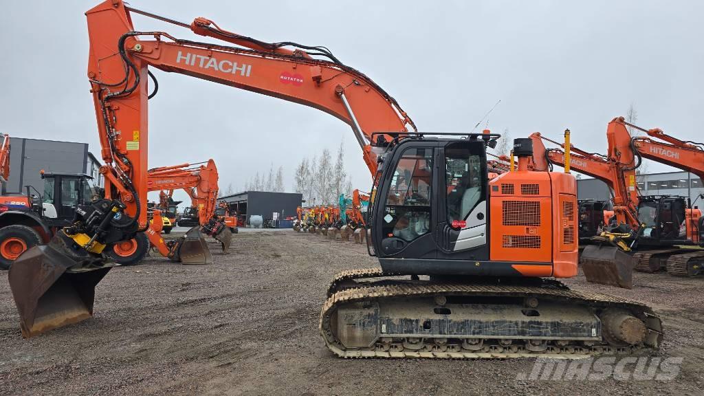 Hitachi ZX 225USLC-6 Escavadoras de rastos