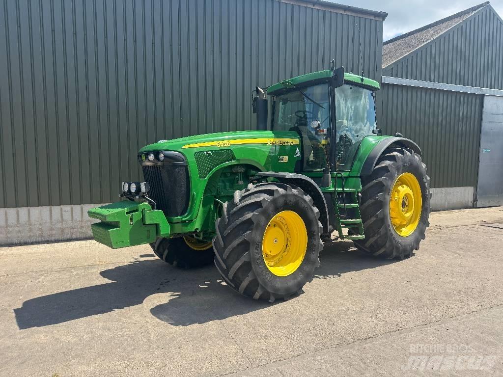 John Deere 8420 Tratores Agrícolas usados
