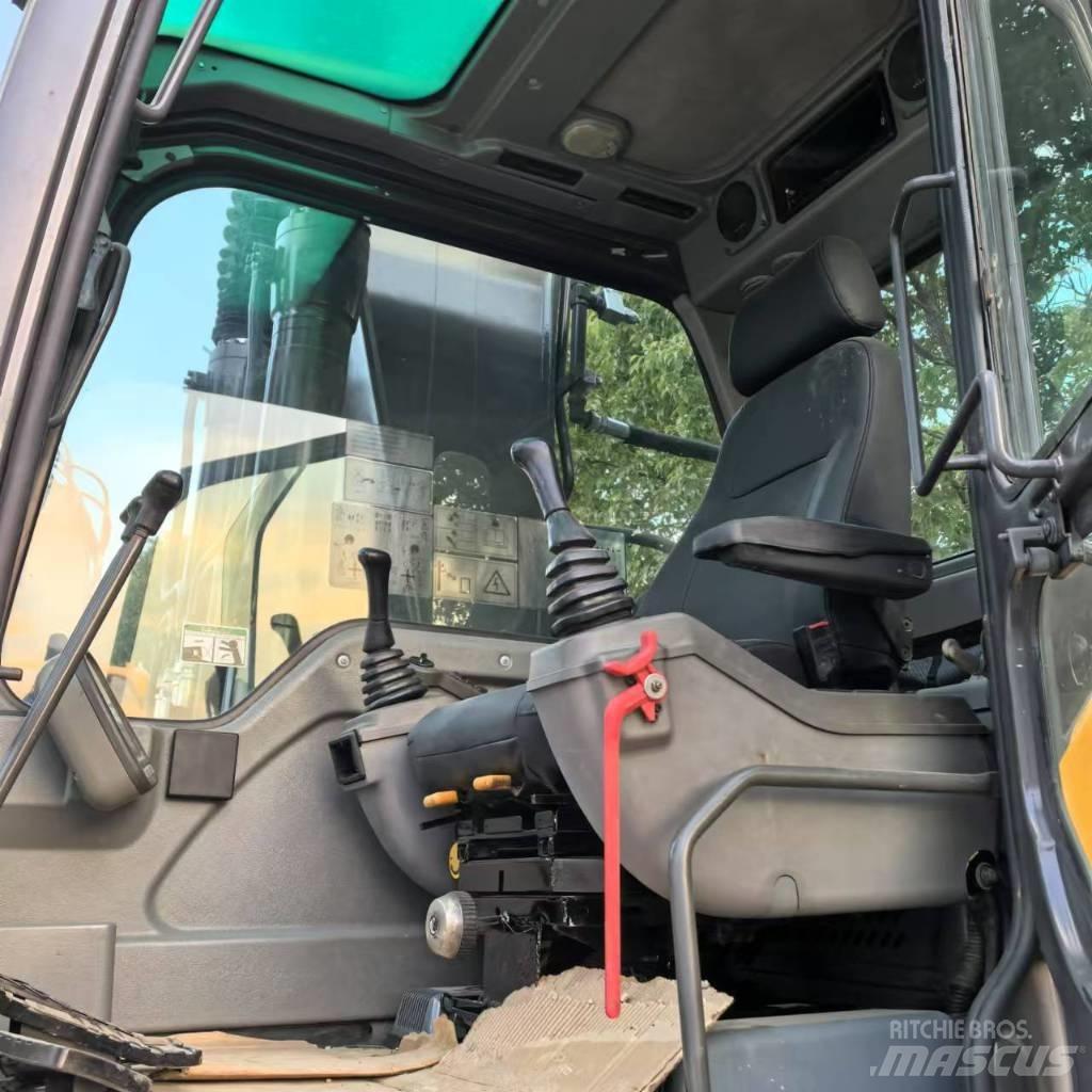 Volvo EC 210 D Escavadoras Midi 7t - 12t