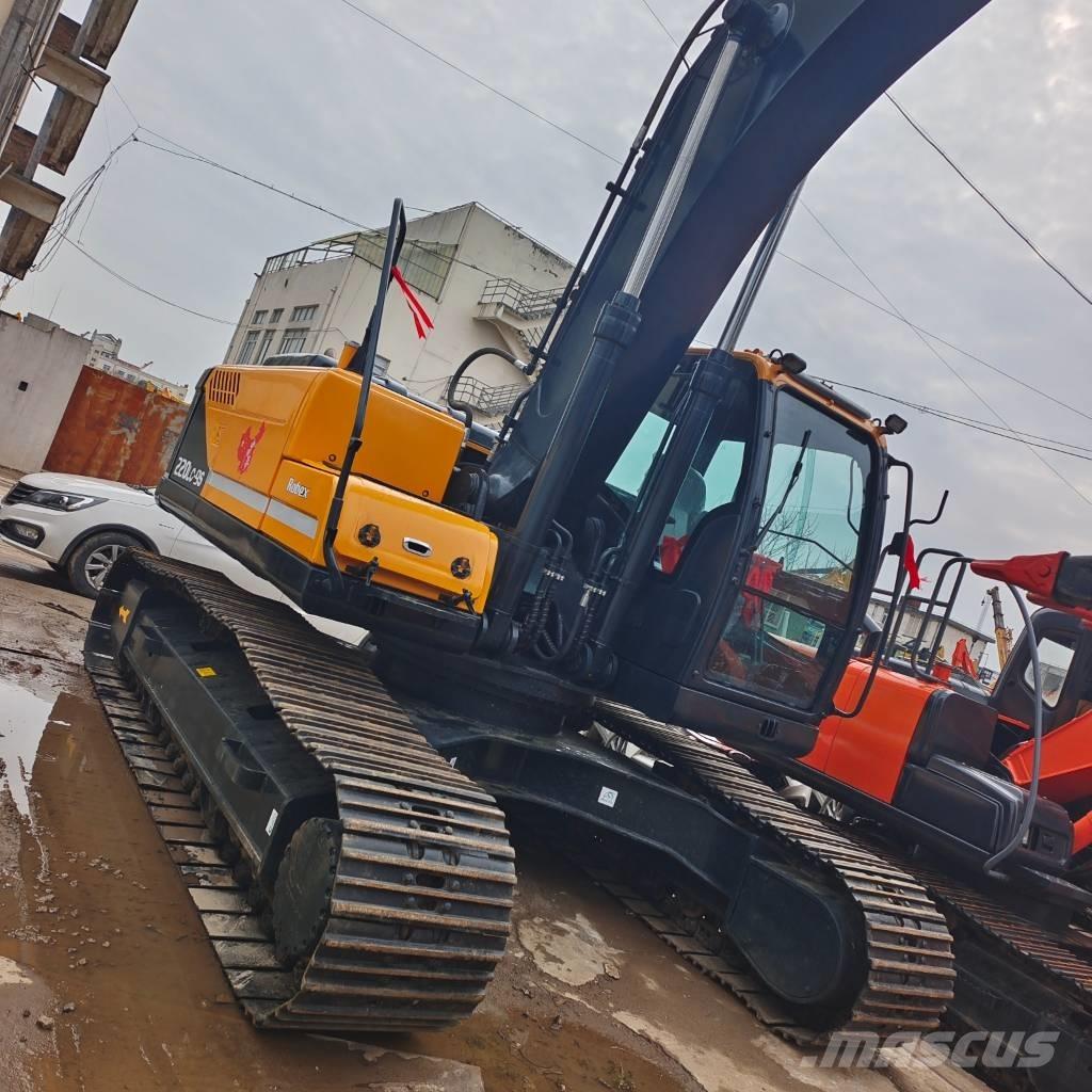 Hyundai 220 LC -9 Escavadoras de rastos