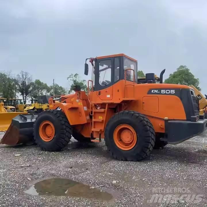 Doosan DL505 Pás carregadoras de rodas