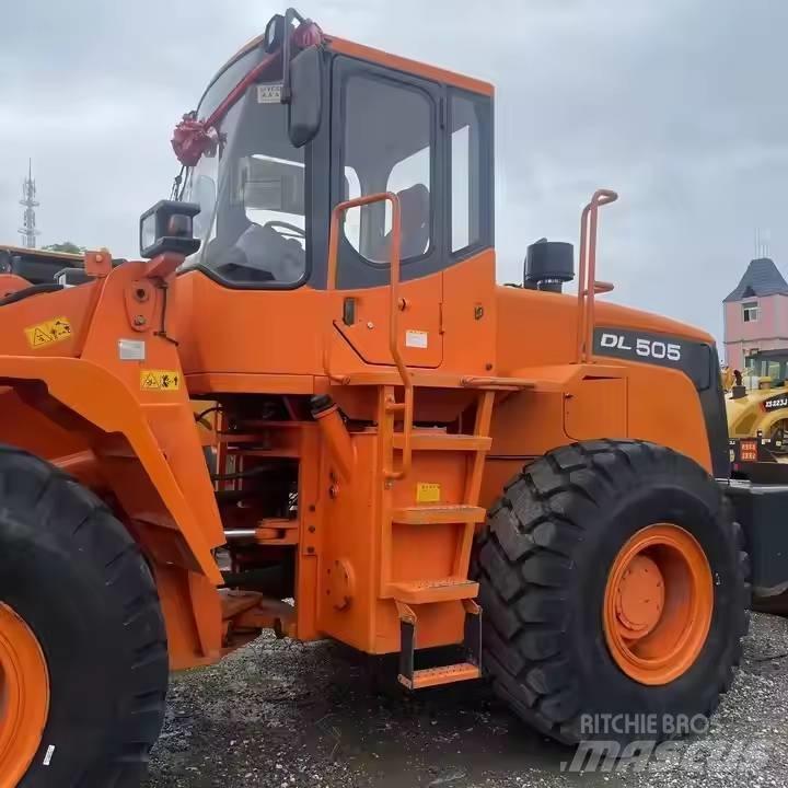Doosan DL505 Pás carregadoras de rodas