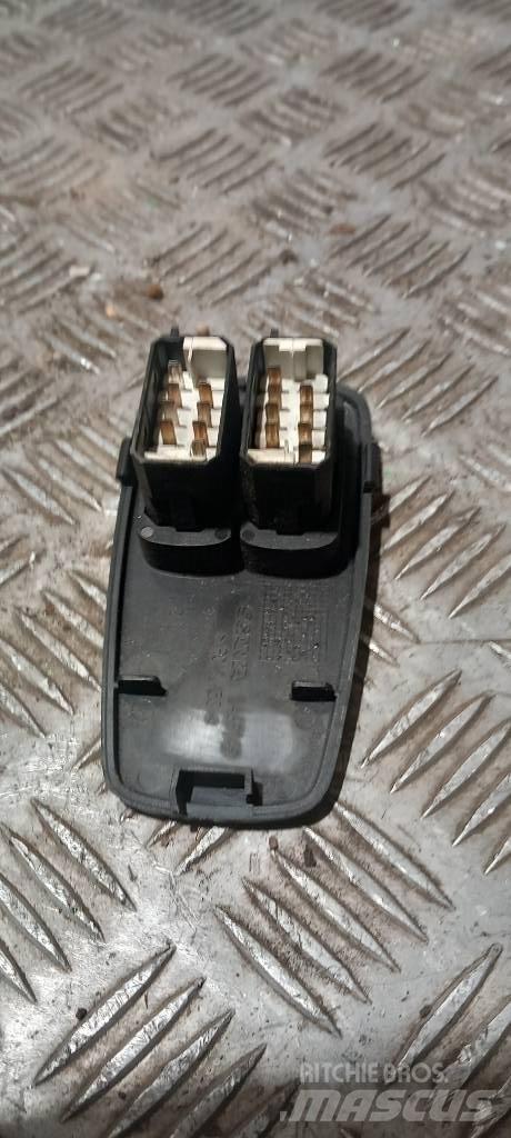 Scania R 440    1469149 Cabines e interior