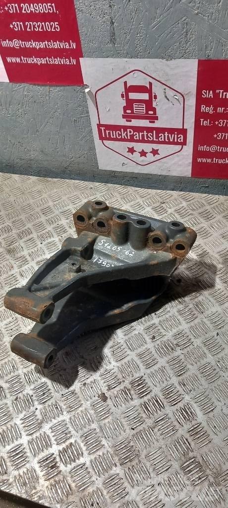 Scania R 440.   1790201 Chassis e suspensões