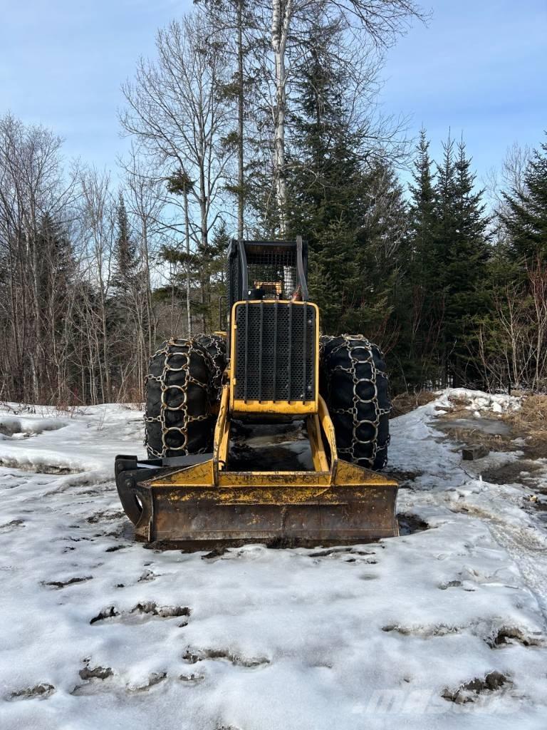 John Deere 640 D Rechegadores