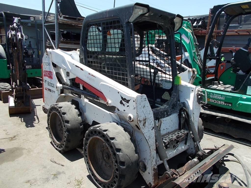 Bobcat S510 Carregadoras de direcção deslizante