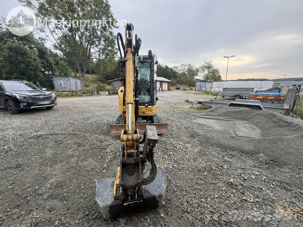 Komatsu PC 26 MR Mini Escavadoras <7t