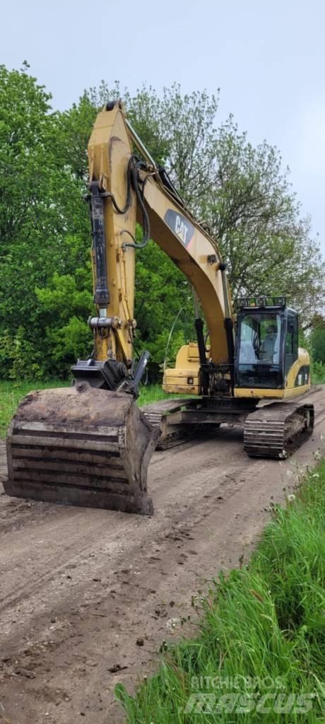 CAT 320 Escavadoras de rastos