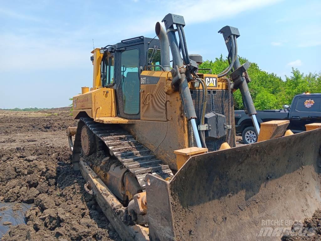 CAT D 6 T XL Dozers - Tratores rastos