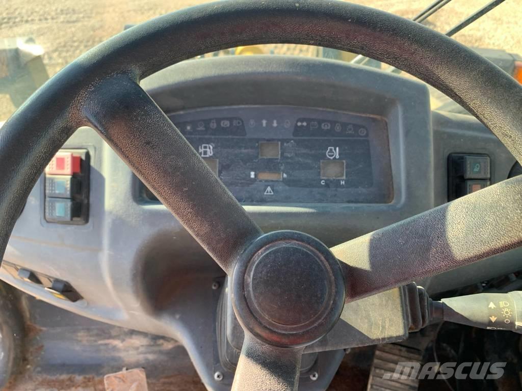 Komatsu WA 90-6 Pás carregadoras de rodas