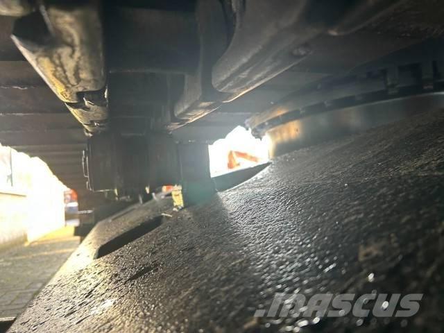 Hitachi ZX 210 LC-5B Escavadoras de rastos