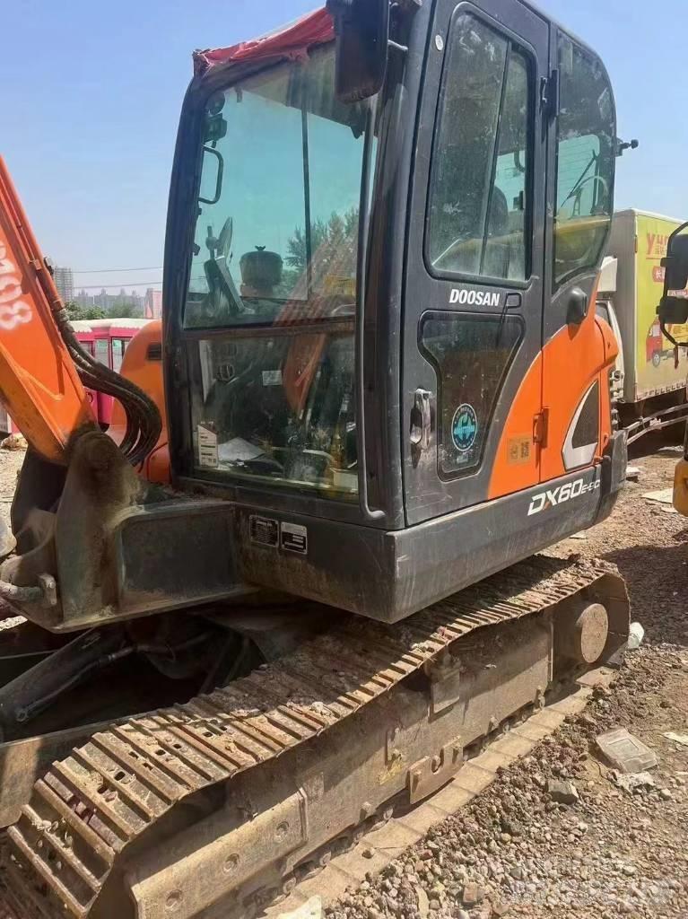 Doosan DX 60 Mini Escavadoras <7t