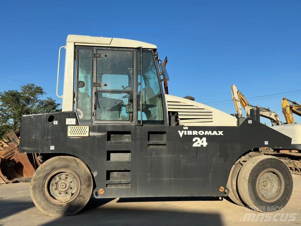 Vibromax W2400 Cilindros Compactadores de pneus