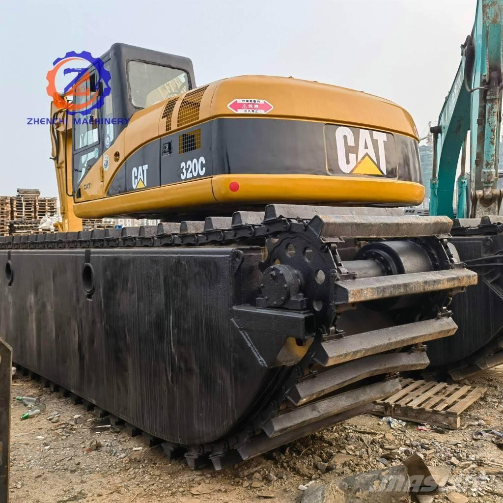 CAT 320 C Escavadoras anfíbias