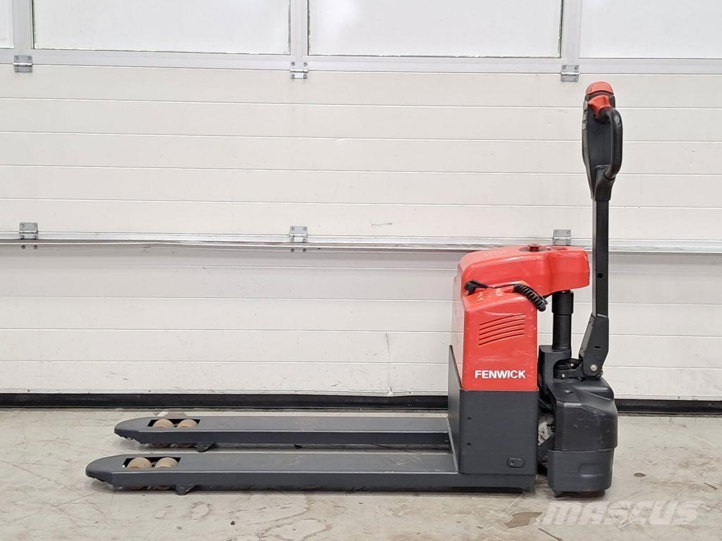 Linde MT15 Porta palettes