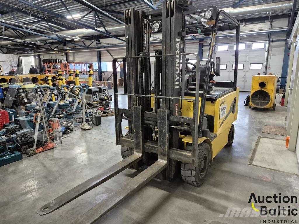 Hyundai 30B-9 Empilhadores eléctricos