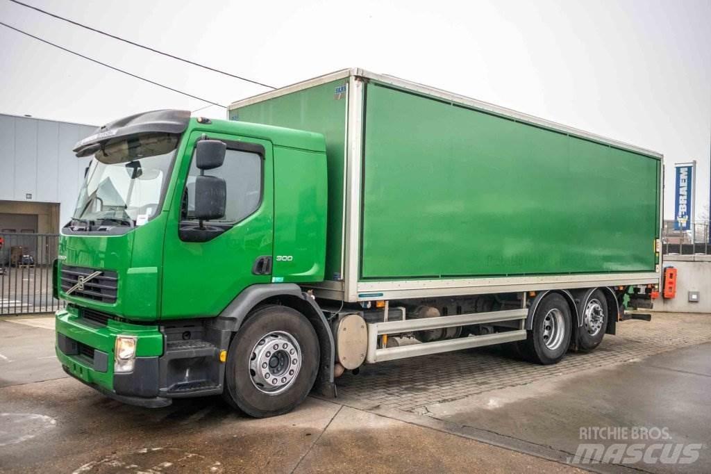 Volvo FE 300-6x2 Camiões de caixa fechada
