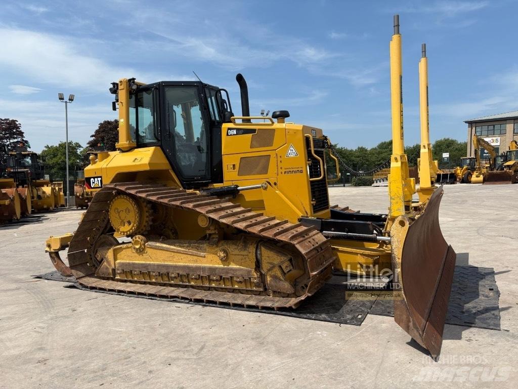 CAT D 6 N LGP Dozers - Tratores rastos