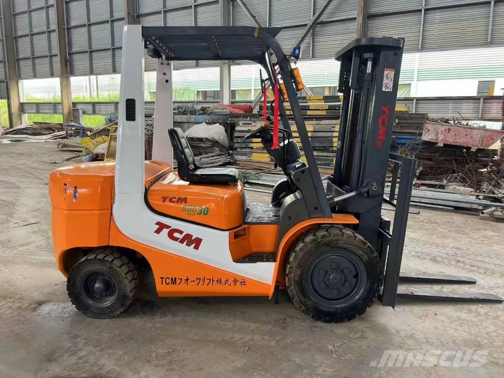 TCM FD 30 Empilhadores Diesel