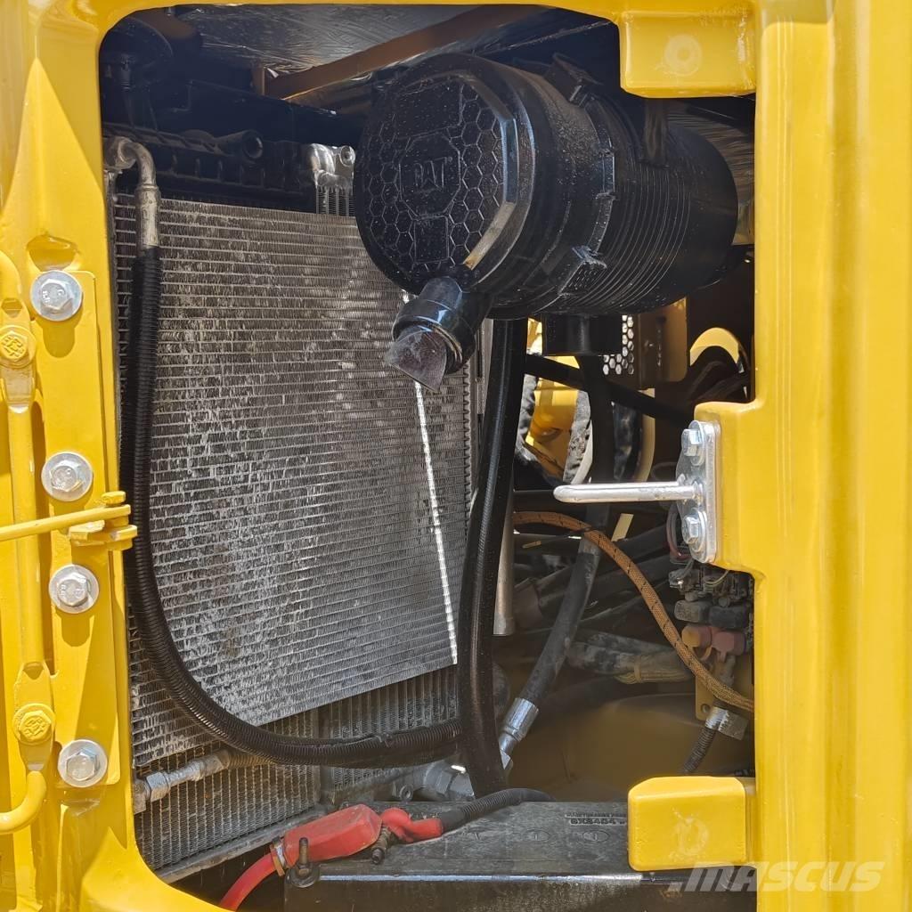 CAT 310 Escavadoras de rastos