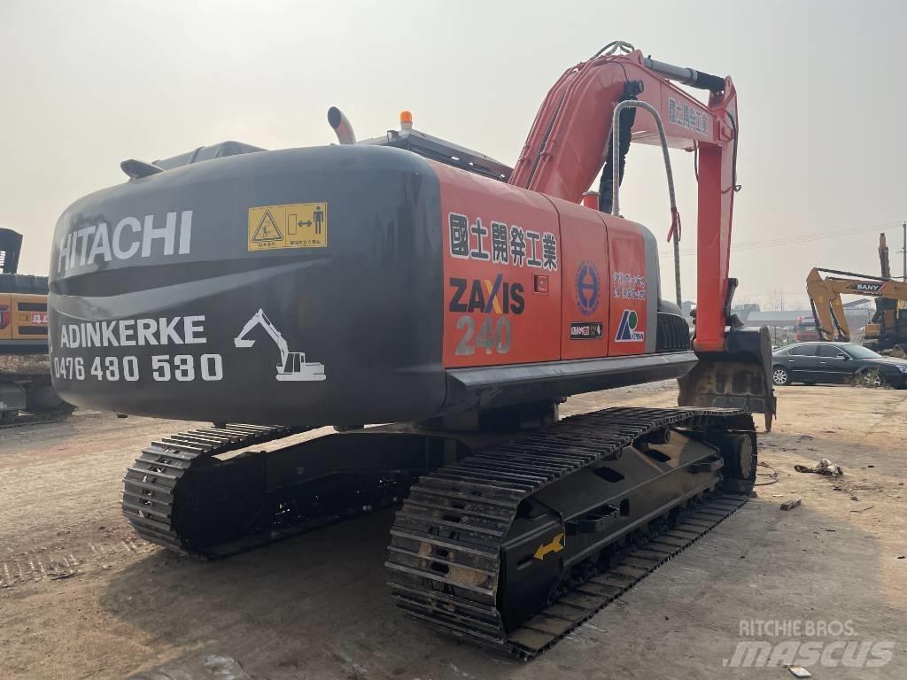 Hitachi ZX 240 Escavadoras de rastos