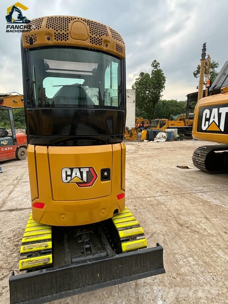 CAT 302 Mini Escavadoras <7t