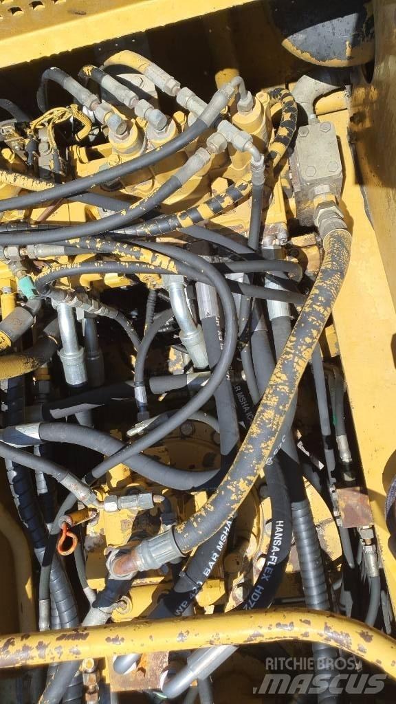 CAT 325 LN Escavadoras de rastos