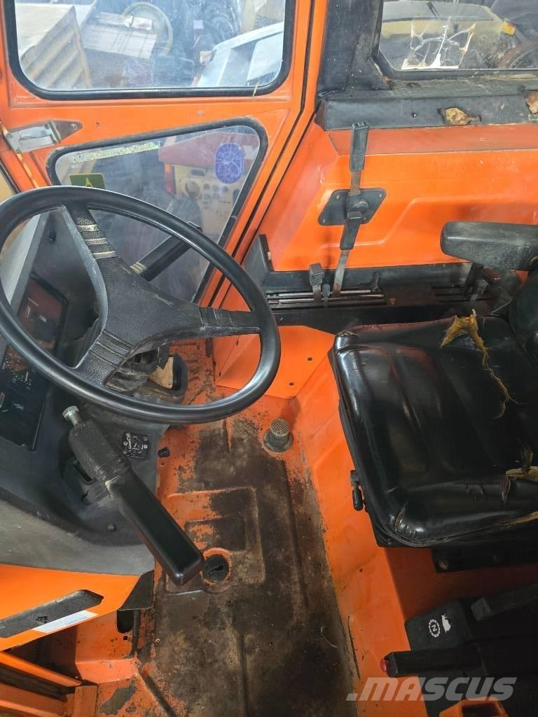 Fiat-Hitachi 1880 DT Tratores Agrícolas usados