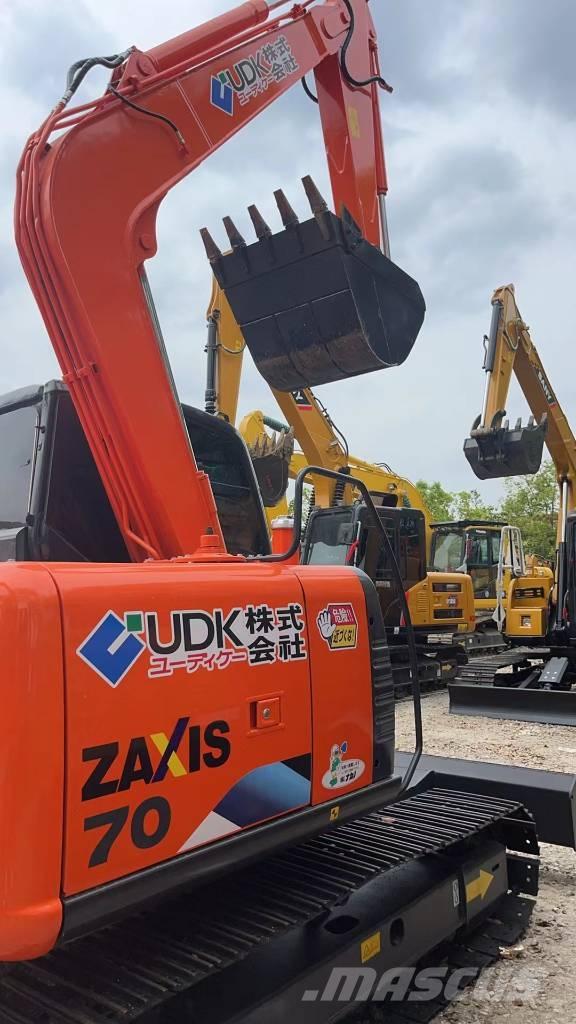 Hitachi ZX 70 Mini Escavadoras <7t