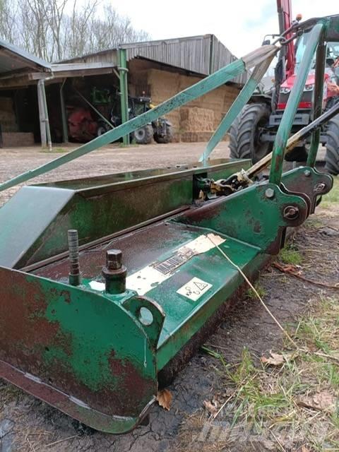 Major 8400 TOPPER Gadanheiras e cortadores de folhas para pastos