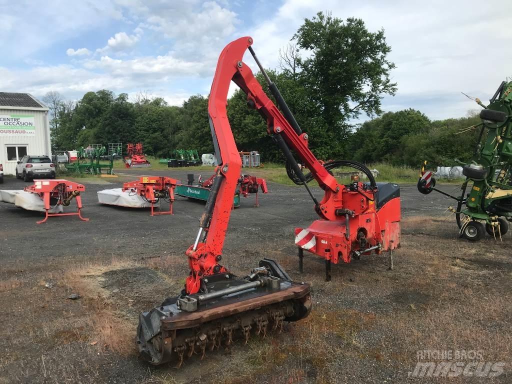 Kuhn EP 5050 SP Corta-Relvas montadas e arrastadas