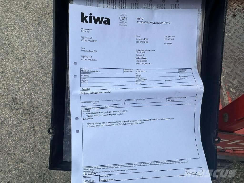 SkyJack SJ 16 Plataformas de Mastro Vertical